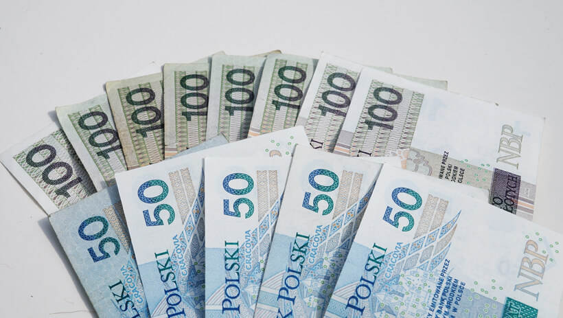 Banknoty 100 i 50 zł