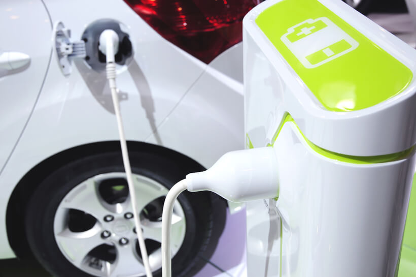 Ładowanie samochodu energią elektryczną