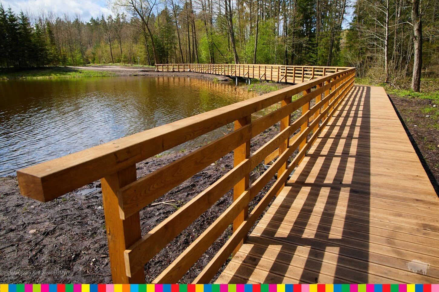 Pomost na zalewie Czapielówka / Wooden deck on the Czapielówka reservoir