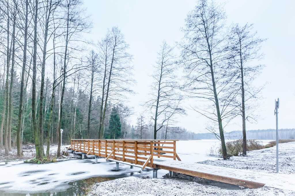 Zalew Czapielówka zimą / Czapielówka reservoir during winter