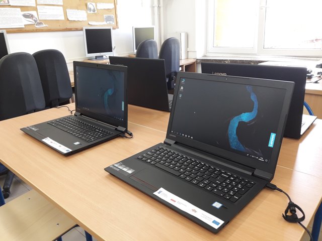 Ilustracja do artykułu Laptopy - Szkoła Podstawowa nr 3 w Hajnówce.jpg