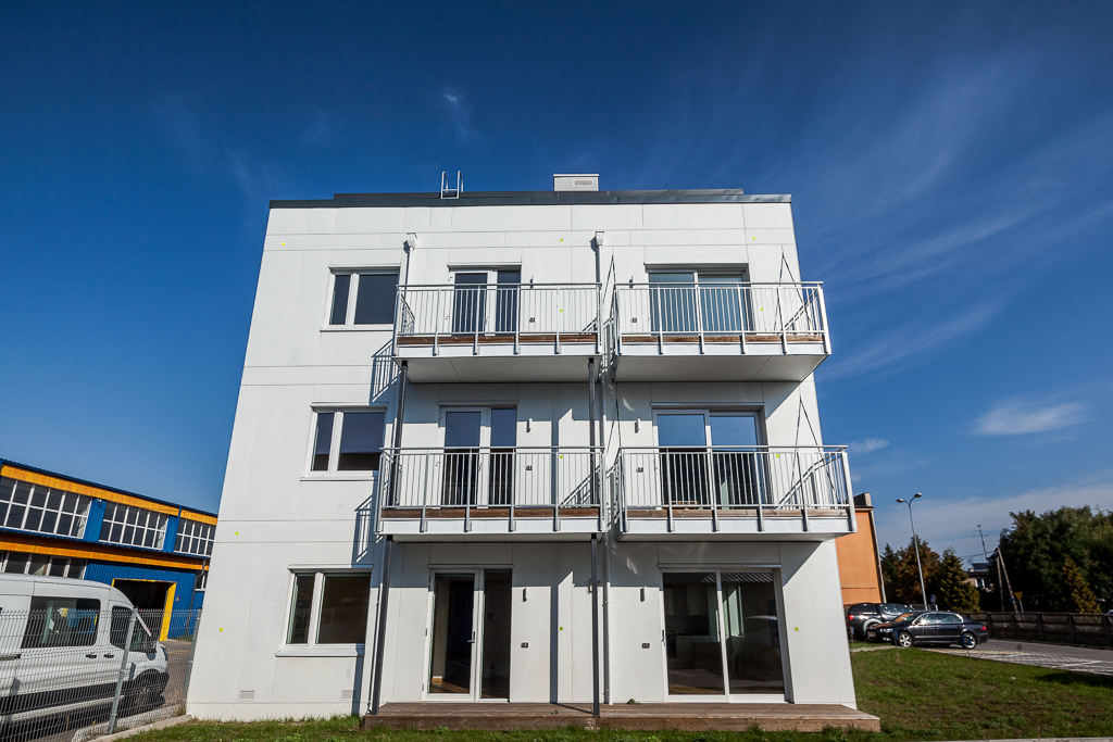 Widok budynku z zewnątrz / View of the building from the outside
